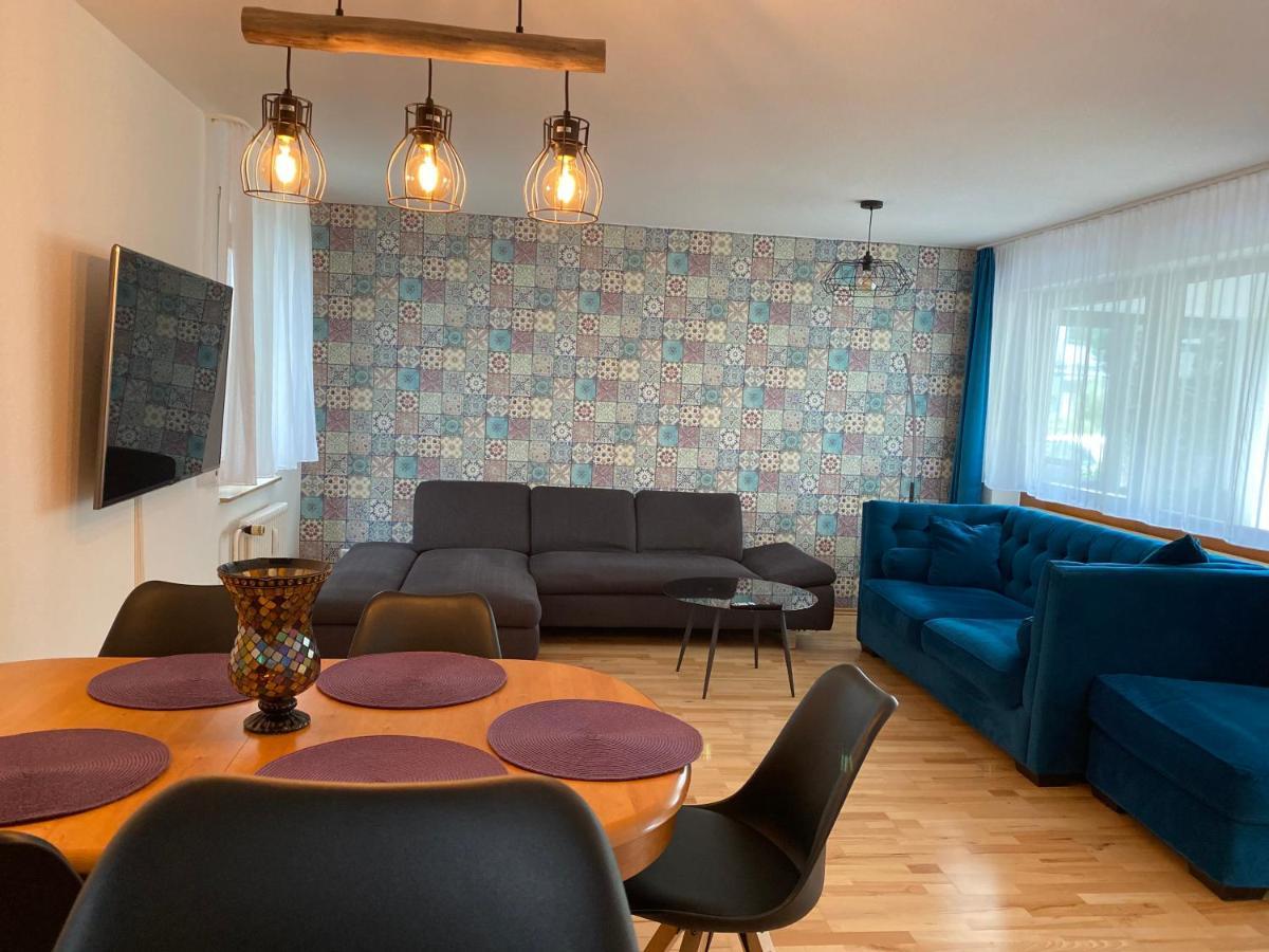 Outlet Holiday Home Metzingen  Eksteriør billede