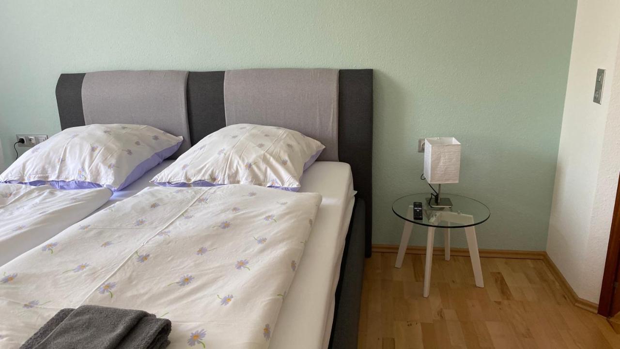 Outlet Holiday Home Metzingen  Eksteriør billede